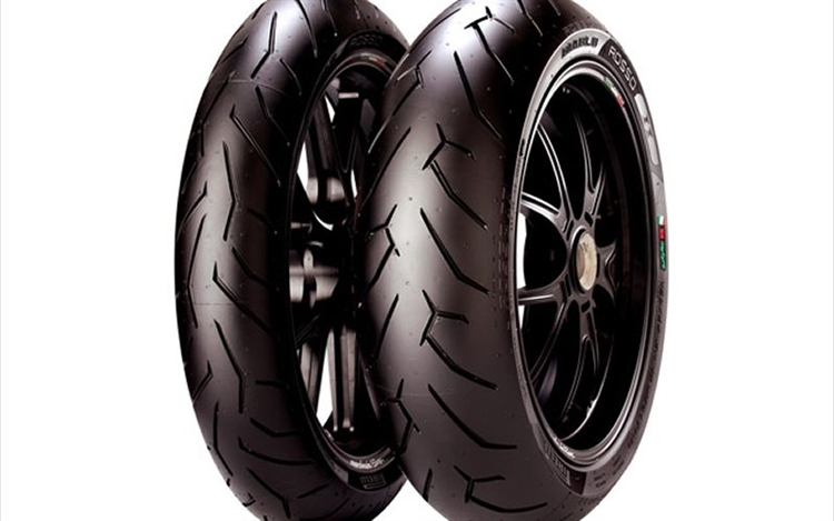 Pirelli Diablo Rosso IV 120/70ZR17
